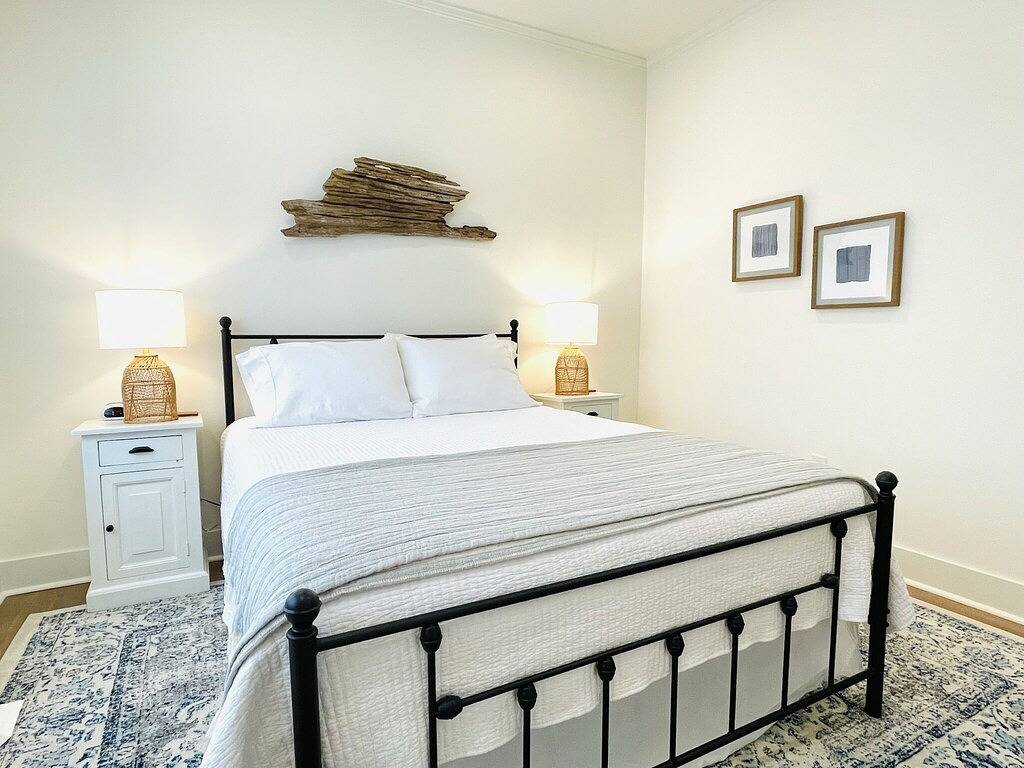 ❤️2.2 Milestolsu•2 Desks•Washerdryer•Ac🤿Pool•Fencedyardpatio📺Smarttv❤️ in Baton Rouge, East Baton Rouge Parish