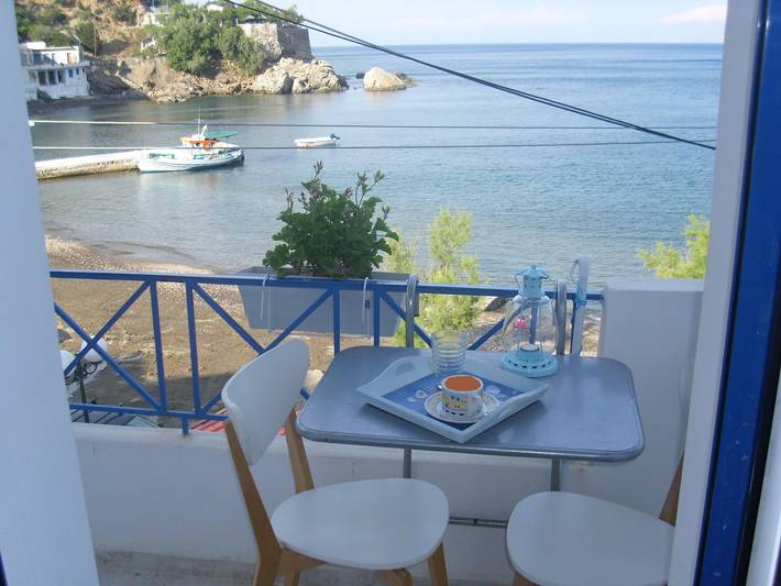 Vakantiewoning voor 4 personen, with Uitzicht op zee and Balkon/Terras as well as Whirlpool and Uitzicht in Samos