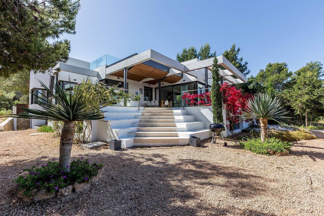 Villa Roja in Cala Tarida, Sant Josep de sa Talaia