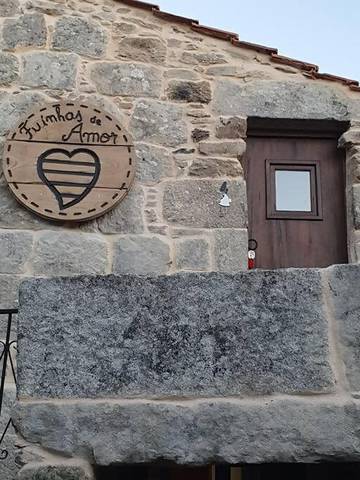 Gîte pour 6 personnes, avec balcon, animaux acceptés dans Fornos de Algodres