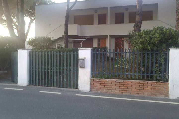 Appartamento intero, Bilocale piano terra con giardino privato recintato. in Marina di Bibbona, Bibbona