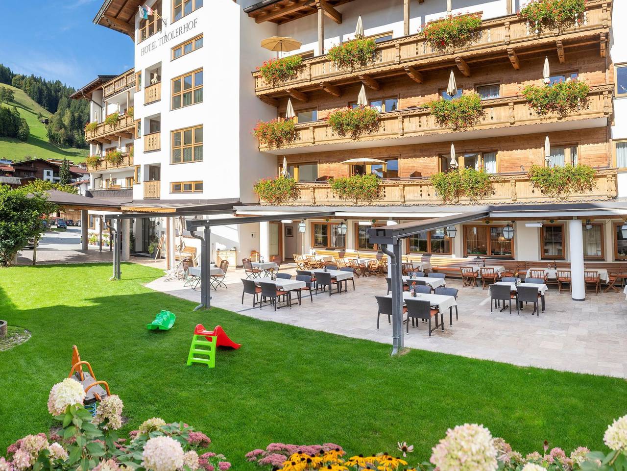 Landhotel Tirolerhof - Einzelzimmer mit Frühstück in Wildschönau, Kaisergebirge