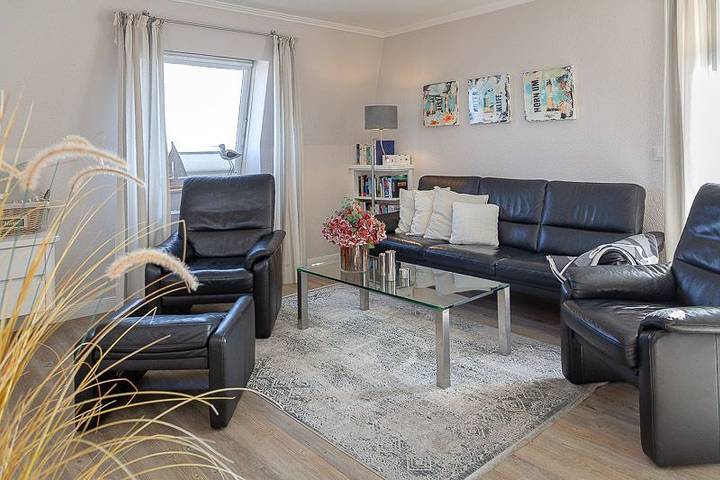 Ganze Wohnung, Big Wave Maisonettewhg. zentral, 2 Sz, Schwimmbad, Dachterrasse, Stellplatz. in Westerland, Sylt (Gemeinde)