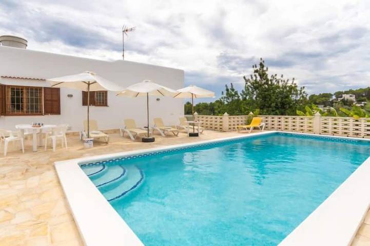 Villa for 6 people, with pool and garden as well as terrace - 1