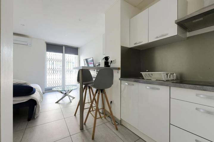 Gîte pour 2 personnes, animaux acceptés à La Fare-les-Oliviers - 2