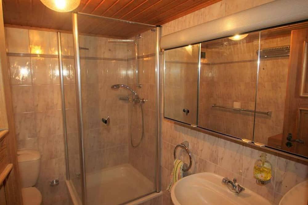 Entire apartment, Cottage Zum Herbertsche (Theisinger) - cottage, shower, toilet, 3 bedrooms in Lemberg (Palatinate), Landkreis Südwestpfalz