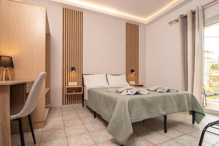 Gîte pour 3 personnes, avec vue et terrasse dans Palaiochora - 4