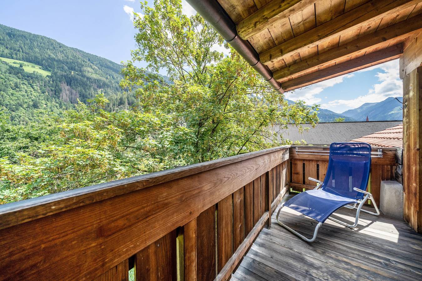 Ganze Wohnung, Ferienwohnung 'Mayrhof Ahorn' mit Bergblick, Wlan & Balkon in St. Pankraz, Ortleralpen