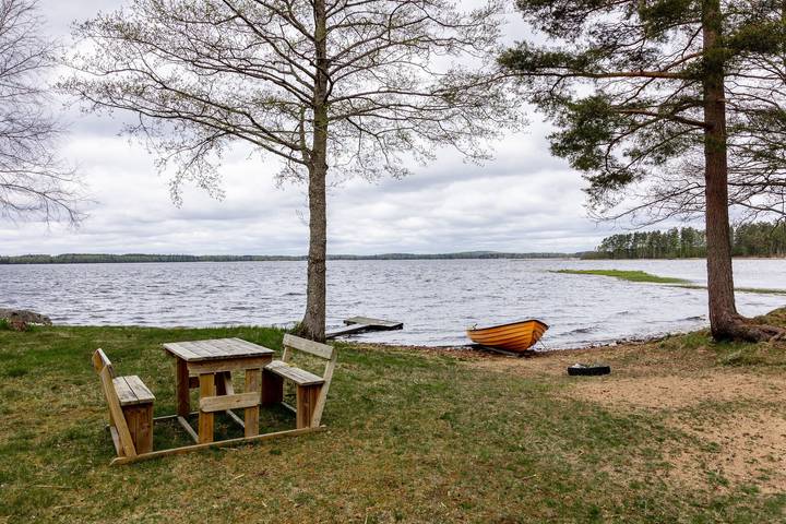 Ferienhaus für 12 Personen, mit Seeblick und Terrasse sowie Garten in Smaland - 2