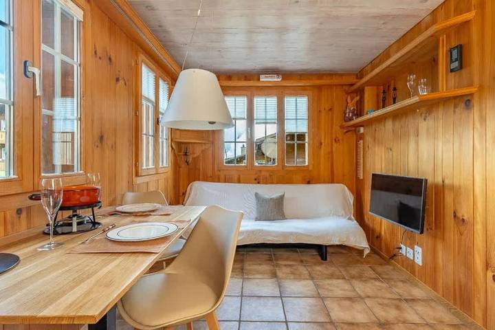 Gîte pour 3 personnes, avec jardin et terrasse, animaux acceptés à Brienz - 3