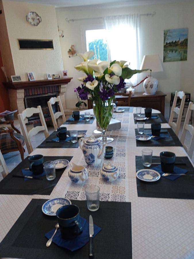 Double Room with Shared Bathroom in Saint-Pierre-de-Plesguen, Région de Saint-Malo