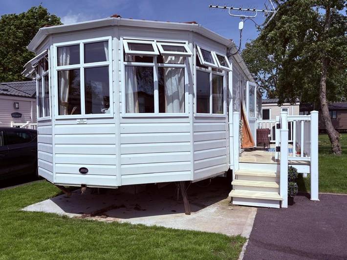 Glamping for 5 people, with Terrace in Nottinghamshire