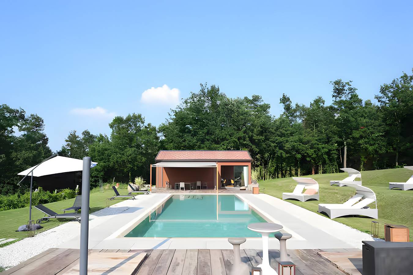 Appartement entier, Appartement Melograno avec piscine partagée, Wi-Fi et climatisation in Prignano sulla Secchia, Province de Modène