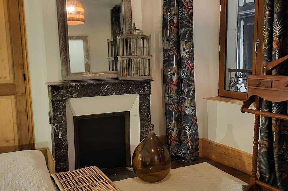 Apartamento entero, Ideally located apartment, right in the center of Aubigny-sur-Nère, in a quiet location. in Aubigny-sur-Nère, Sologne