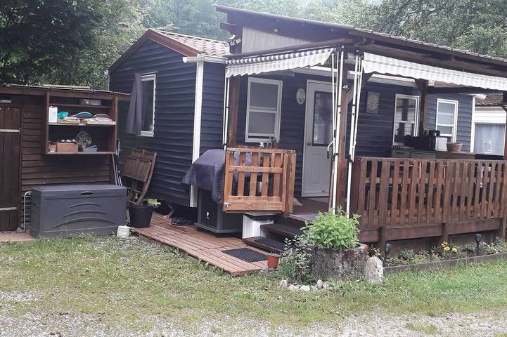 Mobil home pour 4 personnes à Novalaise