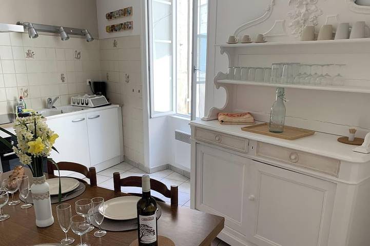 Location de vacances pour 5 personnes, avec jardin à Aubeterre-sur-Dronne