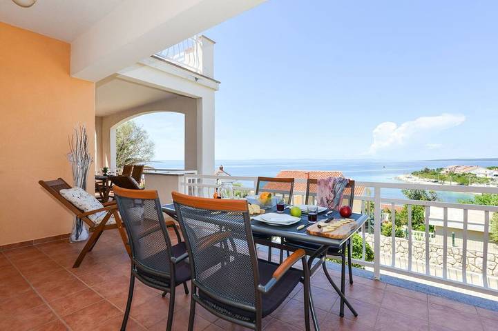 Ferienwohnung für 6 Personen, mit Terrasse und Garten