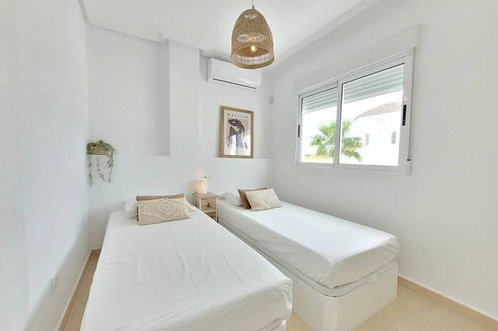 Lovely detached house with shared pool in a quiet urbanization. in San Fulgencio, Costa Blanca