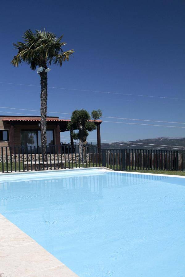 Apartamento para 6 personas, con vistas además de jardín y piscina en Fafe