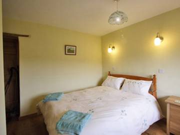 Holiday Rental for 2 People in Wiltshire, South West England, Photo 2