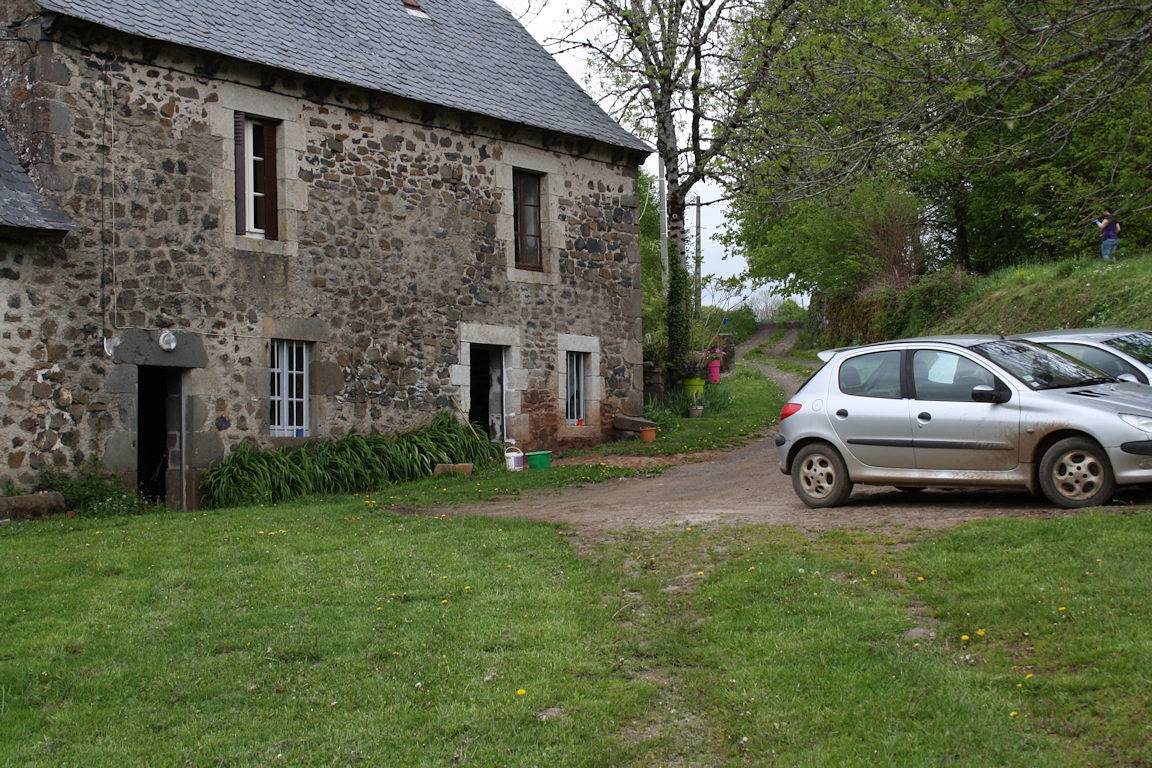 La Chambre de Roche, chambre d'hôtes à la Ferme - Chambre Les Assous in Saint-Bonnet-de-Salers, Regionaal natuurpark van de vulkanen van de Auvergne