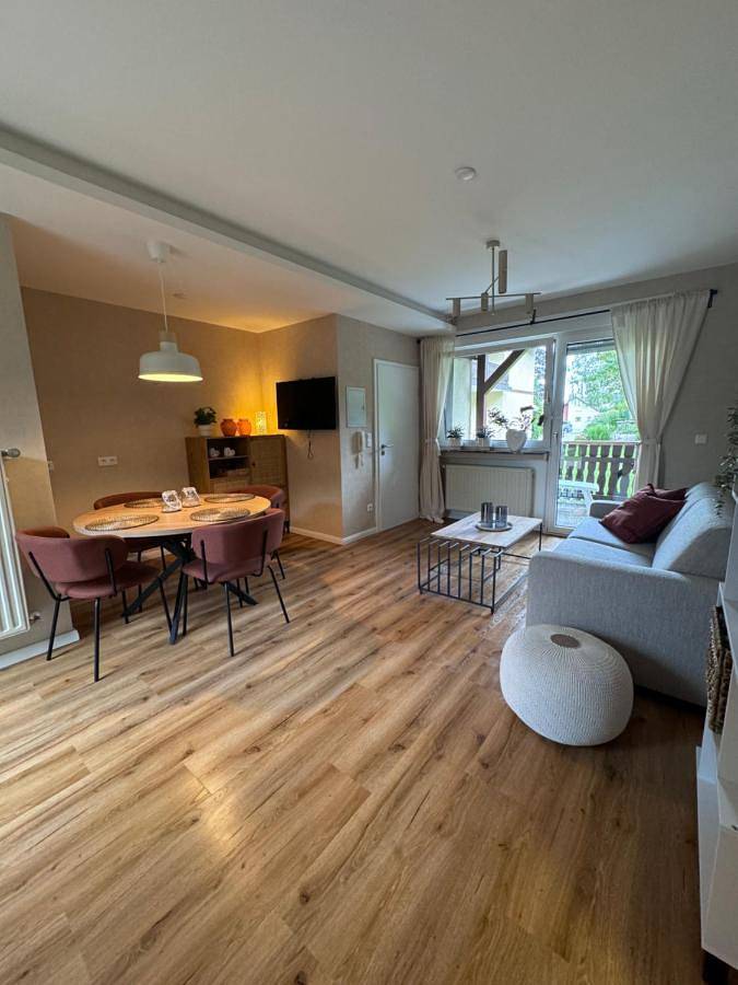 Ganze Wohnung, One-Bedroom Apartment in Bad Wünnenberg, Nordrhein-Westfalen