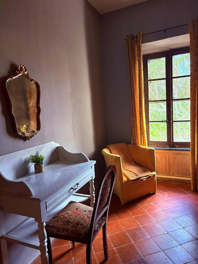 Double Room with Private Bathroom in Fabrezan, Région de Narbonne