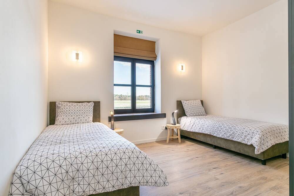 Schöner Bauernhof für Gruppen mit Hallenbad in Turnhout, Antwerpen und Umgebung