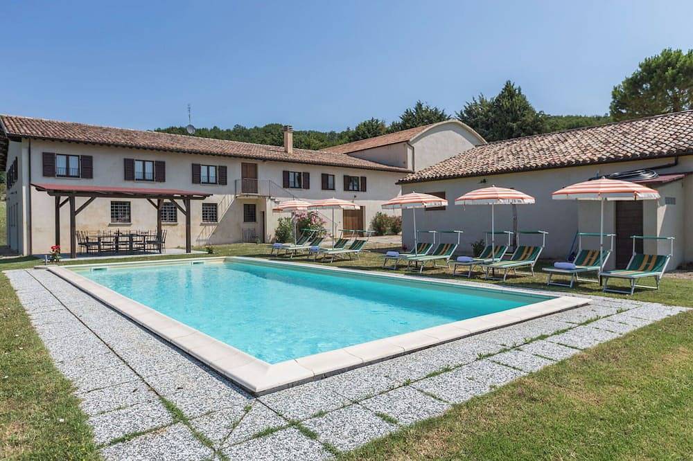 Villa Felice, private pool and  hills in Pergola, Valle del Metauro
