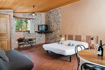 Gîte pour 2 Personnes dans Asperjoc, Massif central, Photo 1