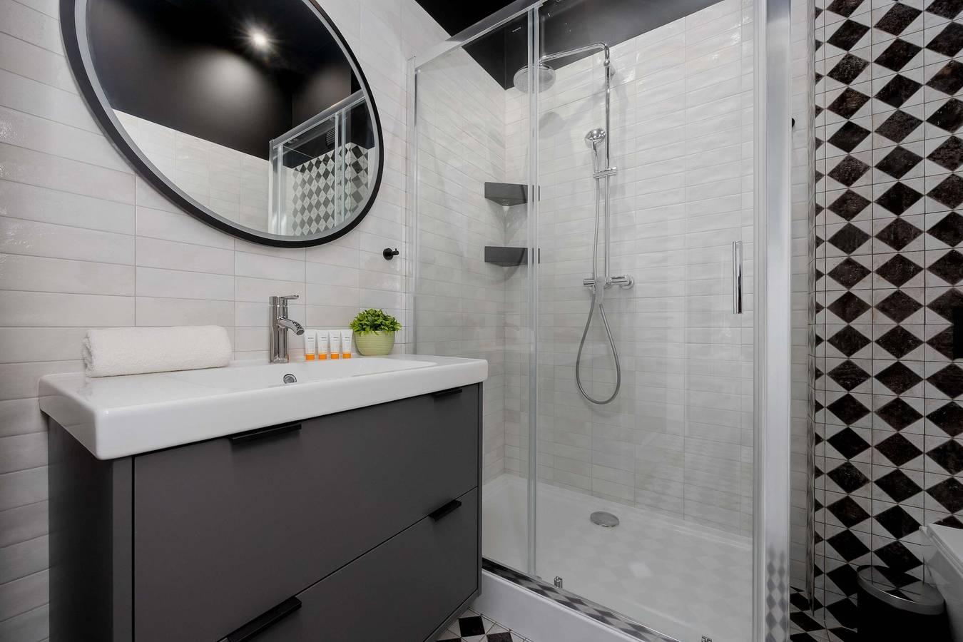 Appartamento intero, Podwale 3 | Spacious Apartment | Smarttv in Varsavia Śródmieście, Varsavia