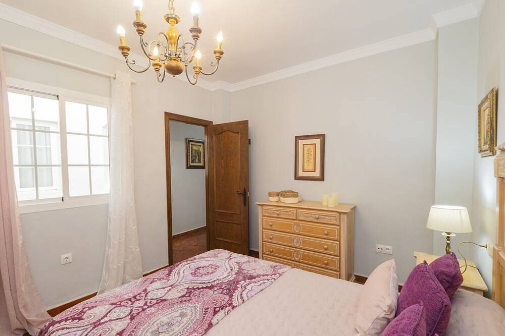 Appartement entier, Cubo's Apartamento Gongora A / climatisation / wifi gratuit / terrasse in Alhaurín el Grande, Province de Málaga