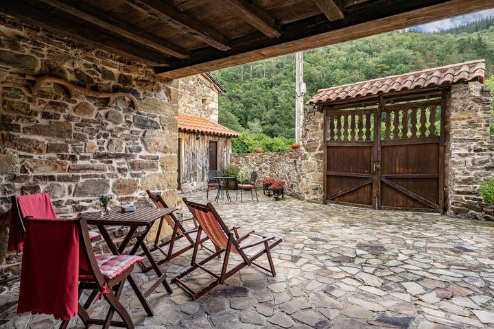 Finca für 5 Personen, mit Balkon und Garten in Tineo, Asturien Binnenland