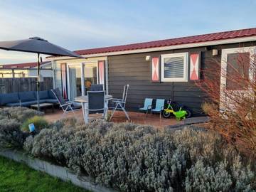 Ferienhaus für 4 Personen, mit Garten in Serooskerke