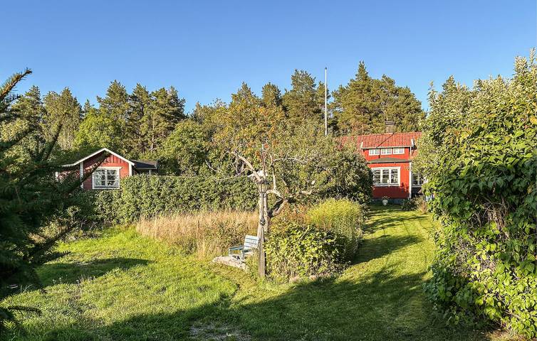 Ferienhaus für 8 Personen, mit Terrasse und Garten in Väddö - 4