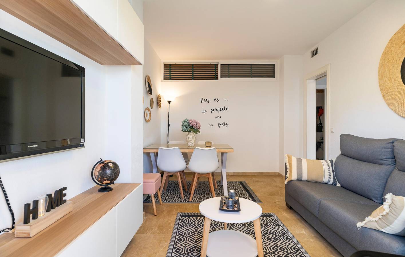 Apartamento vacacional entero, Playa Ancha Retiro con Piscina y WiFi in Playa Gaviotas, Manilva