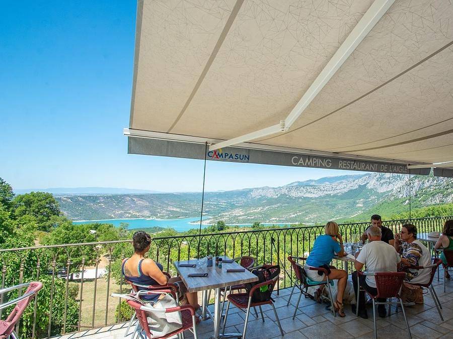 Camping de l'Aigle - Safarizelt 4 personen - Eco Lodge mit Seeblick - 34m² - 2 Zimmer (ohne Sanitäranlagen) in Aiguines, Brignoles Region