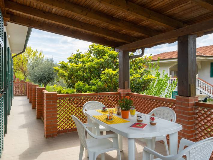 Ferienhaus für 6 Personen, mit Terrasse und Garten in Imperia Provinz - 2