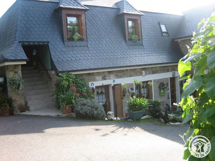 Encantadora casa rural a 2 km de Chasteaux con aparcamiento y jardín in Lissac-sur-Couze, Brive-la-Gaillarde region