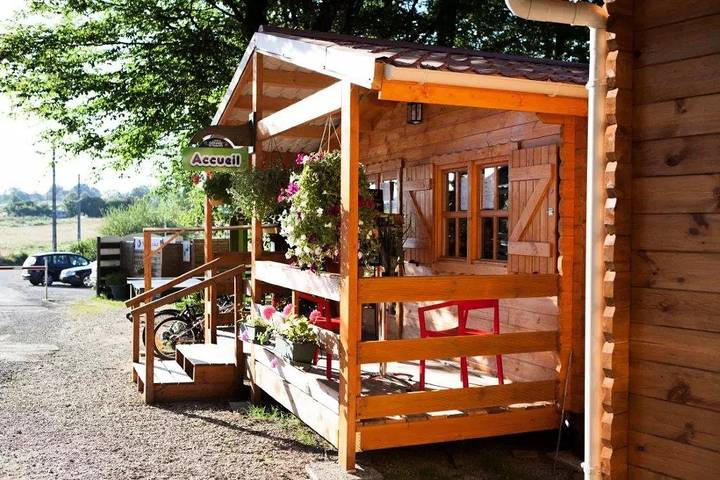 Chalet pour 4 personnes, avec vue ainsi que terrasse et sauna en Dordogne - 3