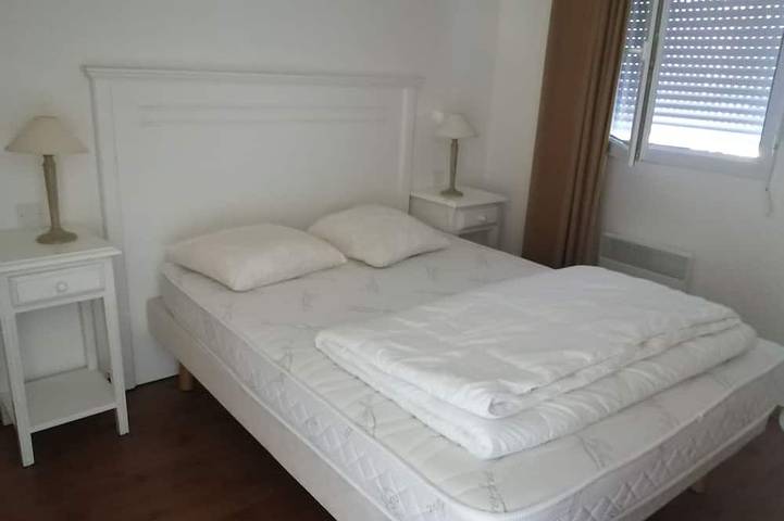 Ganze Wohnung, Apartment at the foot of the Parentis-Biscarosse lake and cycle path in Parentis-en-Born, Côte d’Argent