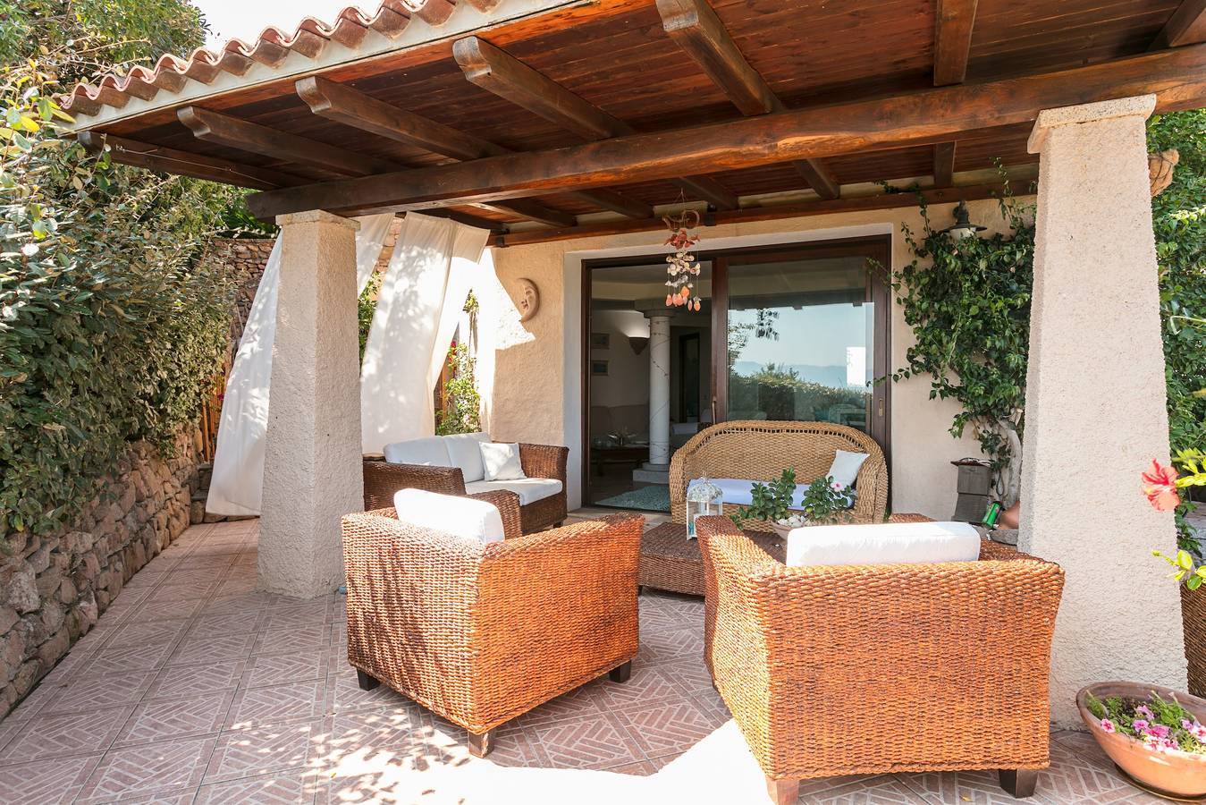 Entire apartment, Apartment “Casa Gaia” with Sea View, Garden & Terrace in Pittulongu, Costa Smeralda