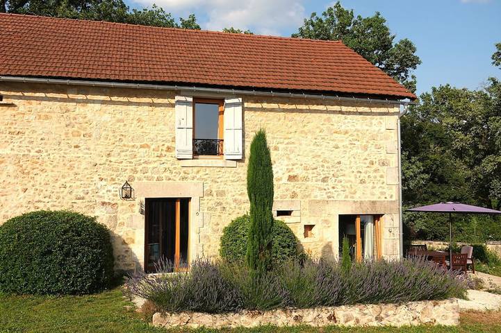 Villa pour 6 personnes, avec Terrasse ainsi que Jardin et Piscine