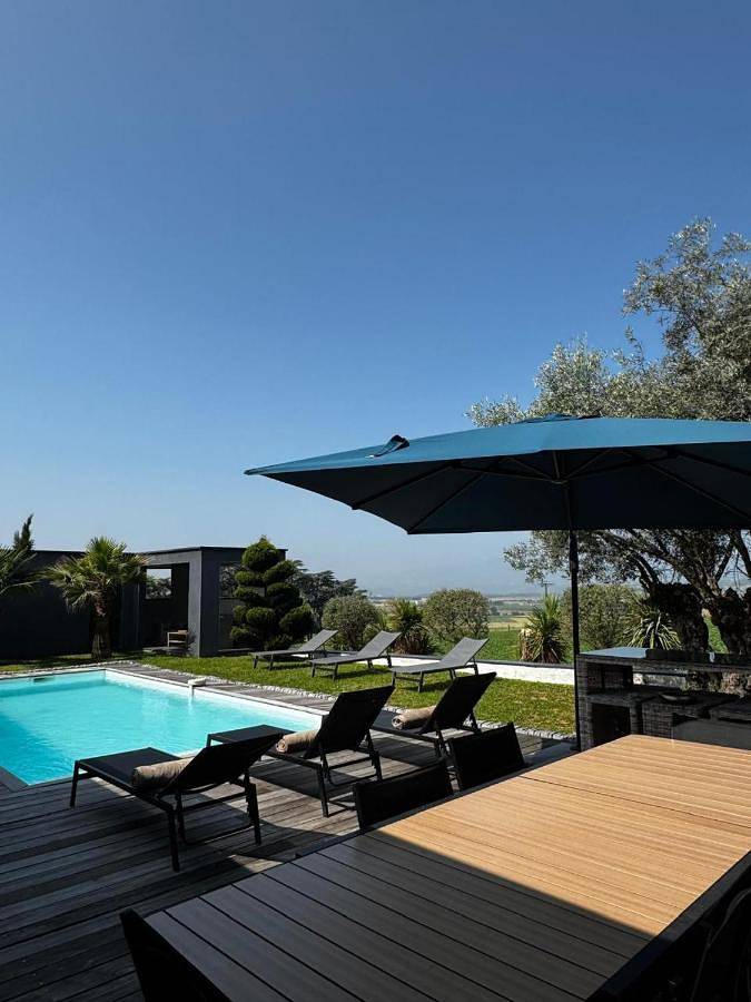 Villa with Private Pool in Les Côtes-d'Arey, Région de Vienne