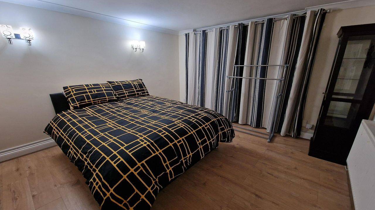 Appartement de vacances entier, Ferienwohnung für 2 Personen (11 m²) in Slough in Slough, Berkshire