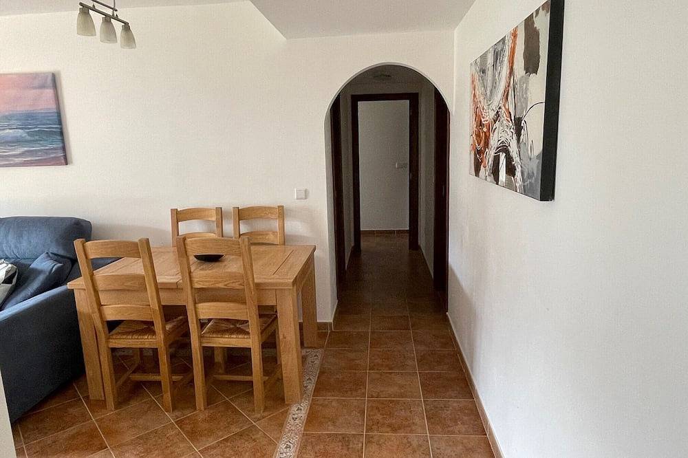 Apartamento entero, Apartamento de lujo de 2 dormitorios, Costa Esuri Golf nr Ayamonte y playa. Wi-Fi gratis ! in Urbanizacion Costa Esuri, Ayamonte