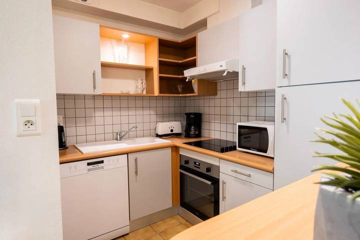 Gîte pour 4 personnes, avec piscine, animaux acceptés à Les Vignes - 2