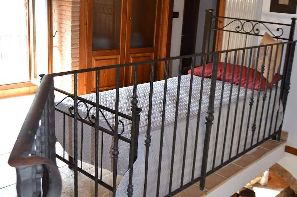 Ganze Wohnung, Toskanischen Natursteinhäuschen in der Altstadt, 20 Min. vom Meer 🌊 in Caldana, Gavorrano