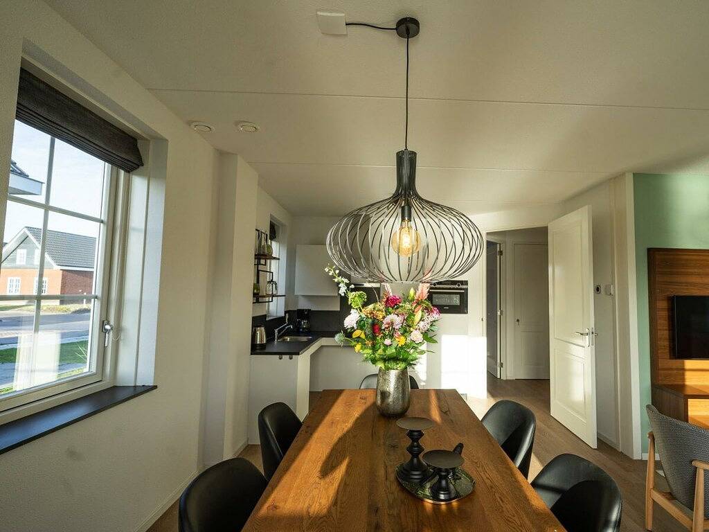 Watervilla Miva 6 in Medemblik, Ijsselmeer