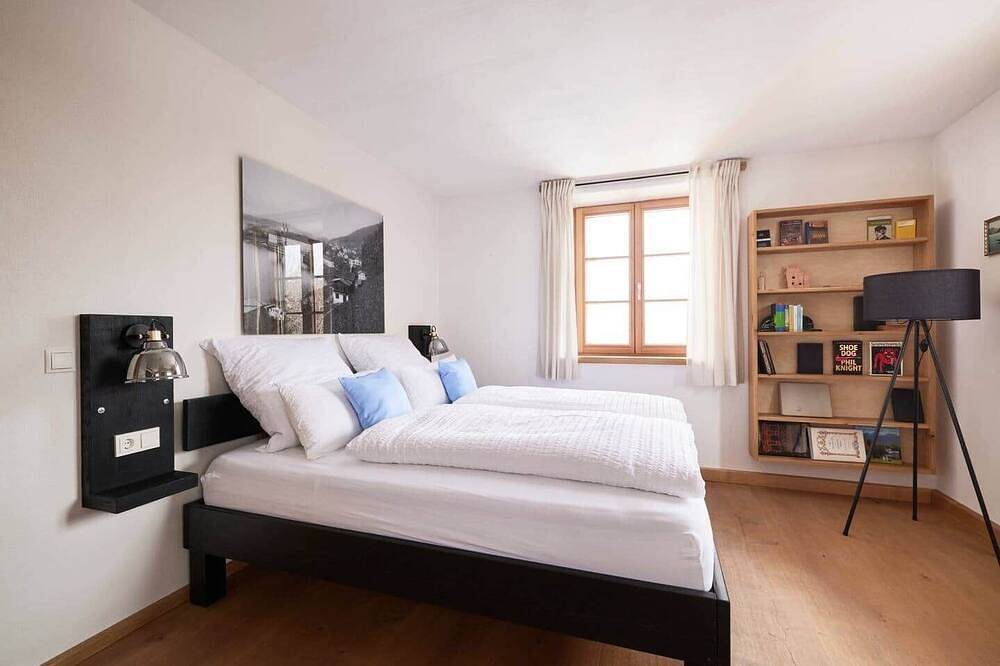 Villa Tegernsee | Exclusive Lakefront Villa with Sauna in Bayerische Alpen